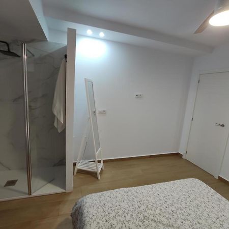 Piso 3 dormitorios renovado centro urbano Dénia Esterno foto