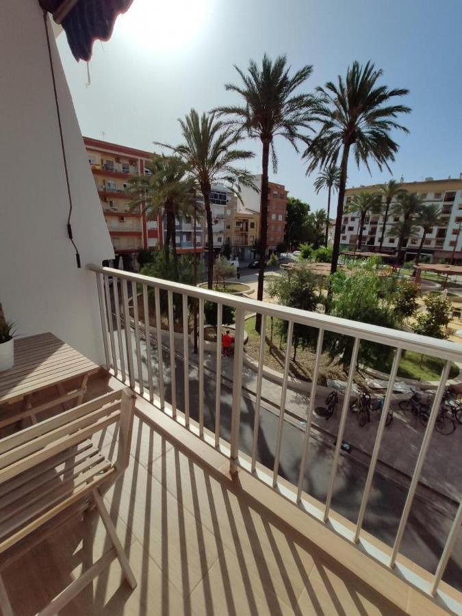 Piso 3 dormitorios renovado centro urbano Dénia Esterno foto